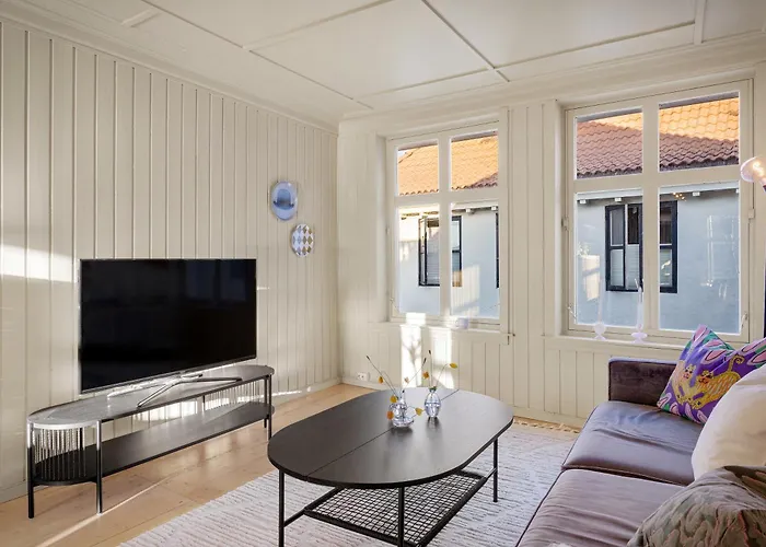 The Townhouse Dream I Must Views! Willa Bergen