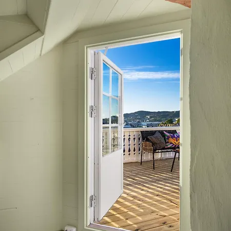 The Townhouse Dream I Must Views! Villa Bergen